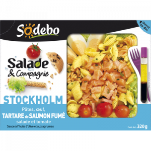 Salade & compagnie Stockholm (pâtes, oeuf, tartare de saumon fumé, salade et tomate)+ 1 cookie SODEBO, 320g
